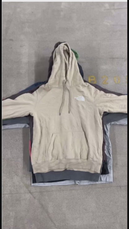 25X NORTH FACE SWEATSHIRTS & HOODIES
